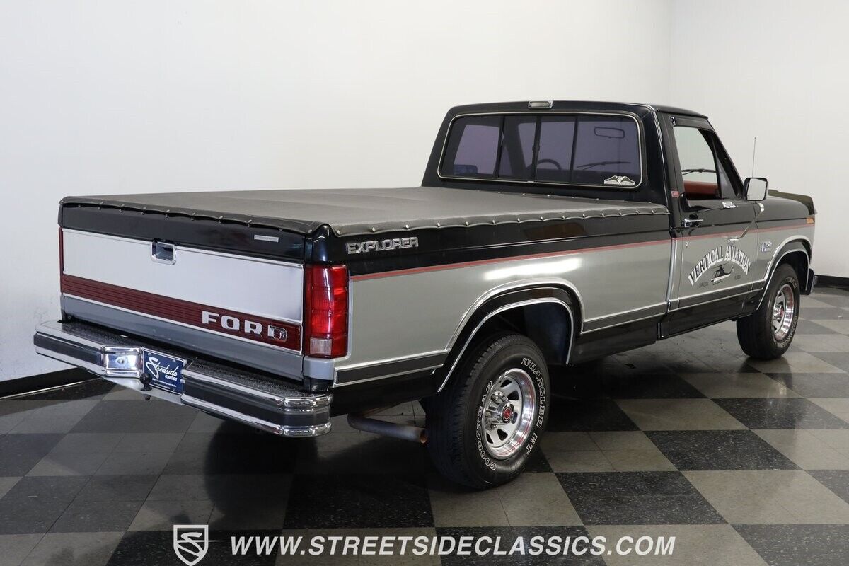 Ford-F-150-Pickup-1986-10