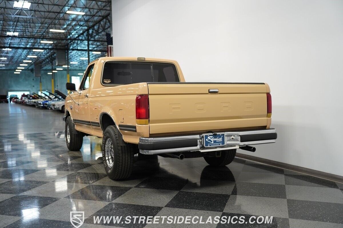 Ford-F-150-Pickup-1987-7