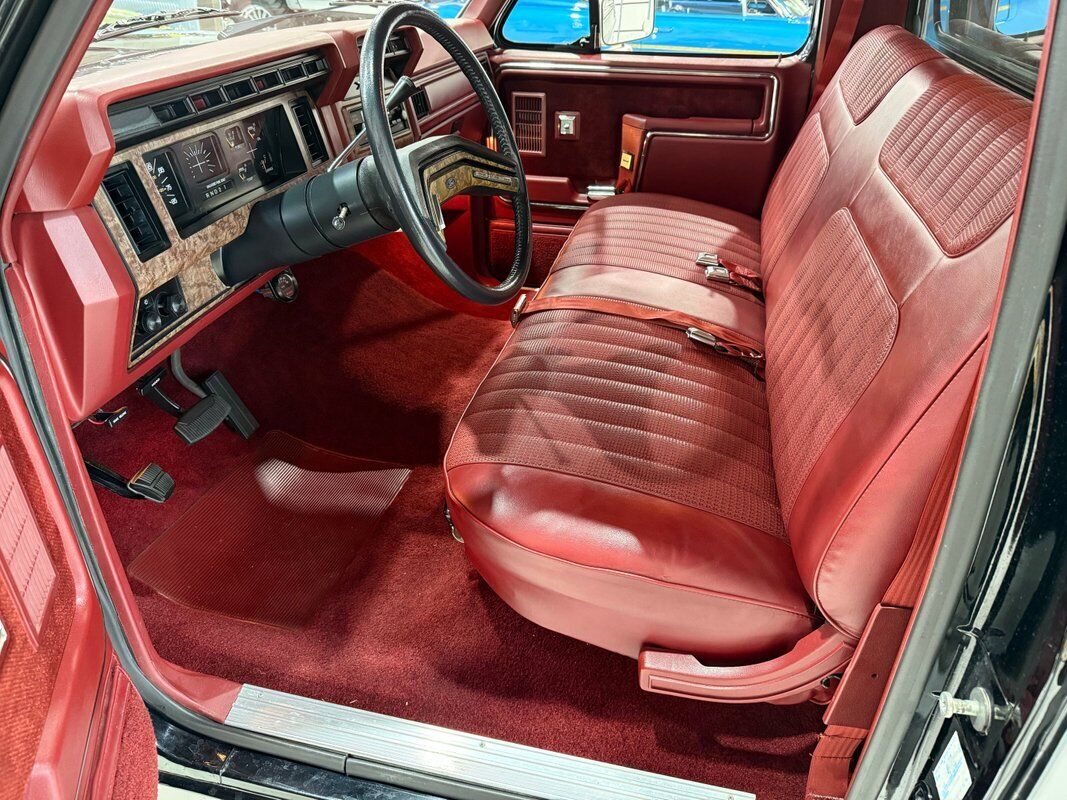 Ford-F-150-XLT-Lariat-Long-Bed-1985-28