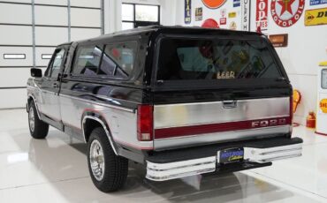 Ford-F-150-XLT-Lariat-Long-Bed-1985-6