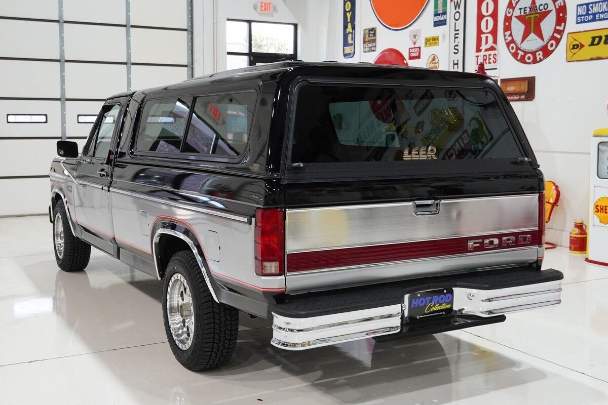 Ford-F-150-XLT-Lariat-Long-Bed-1985-6