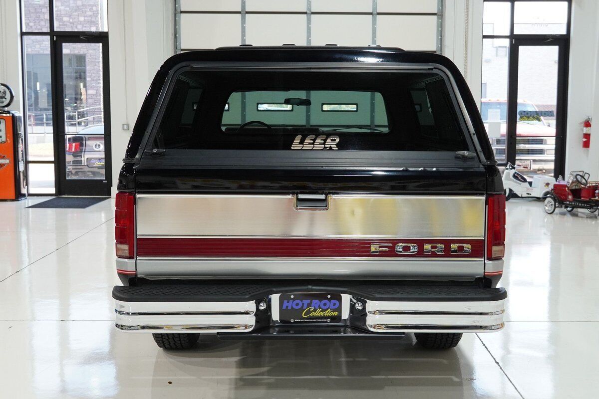 Ford-F-150-XLT-Lariat-Long-Bed-1985-7