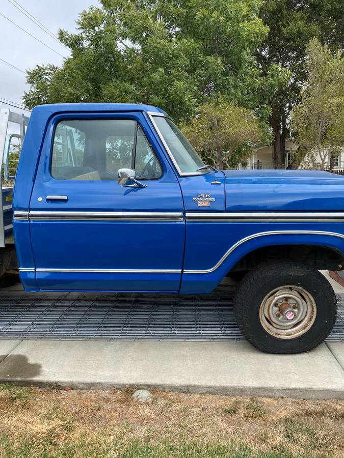 Ford-F-150-ranger-1977-1