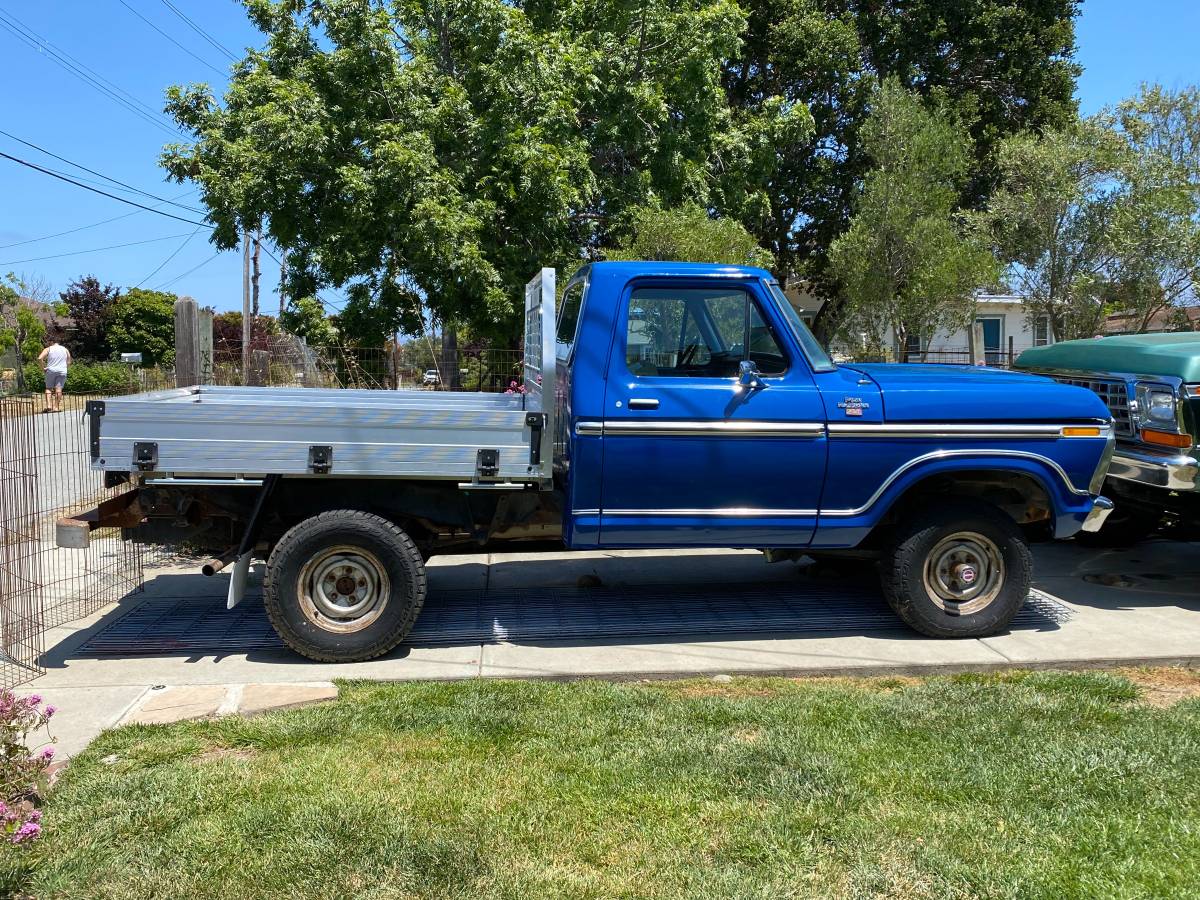 Ford-F-150-ranger-1977