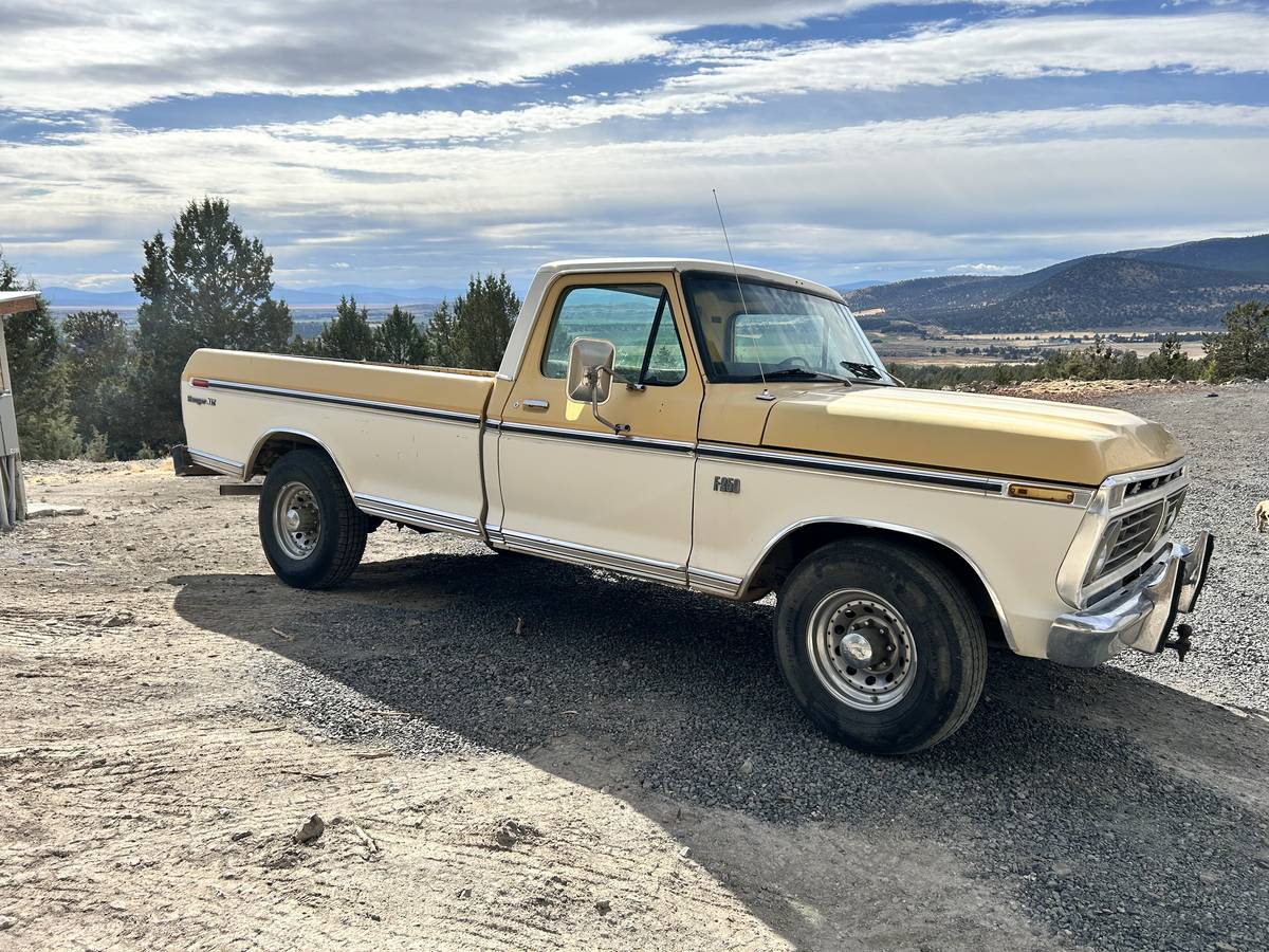 Ford-F-250-1975