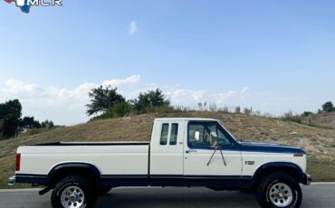 Ford-F-250-1986-17