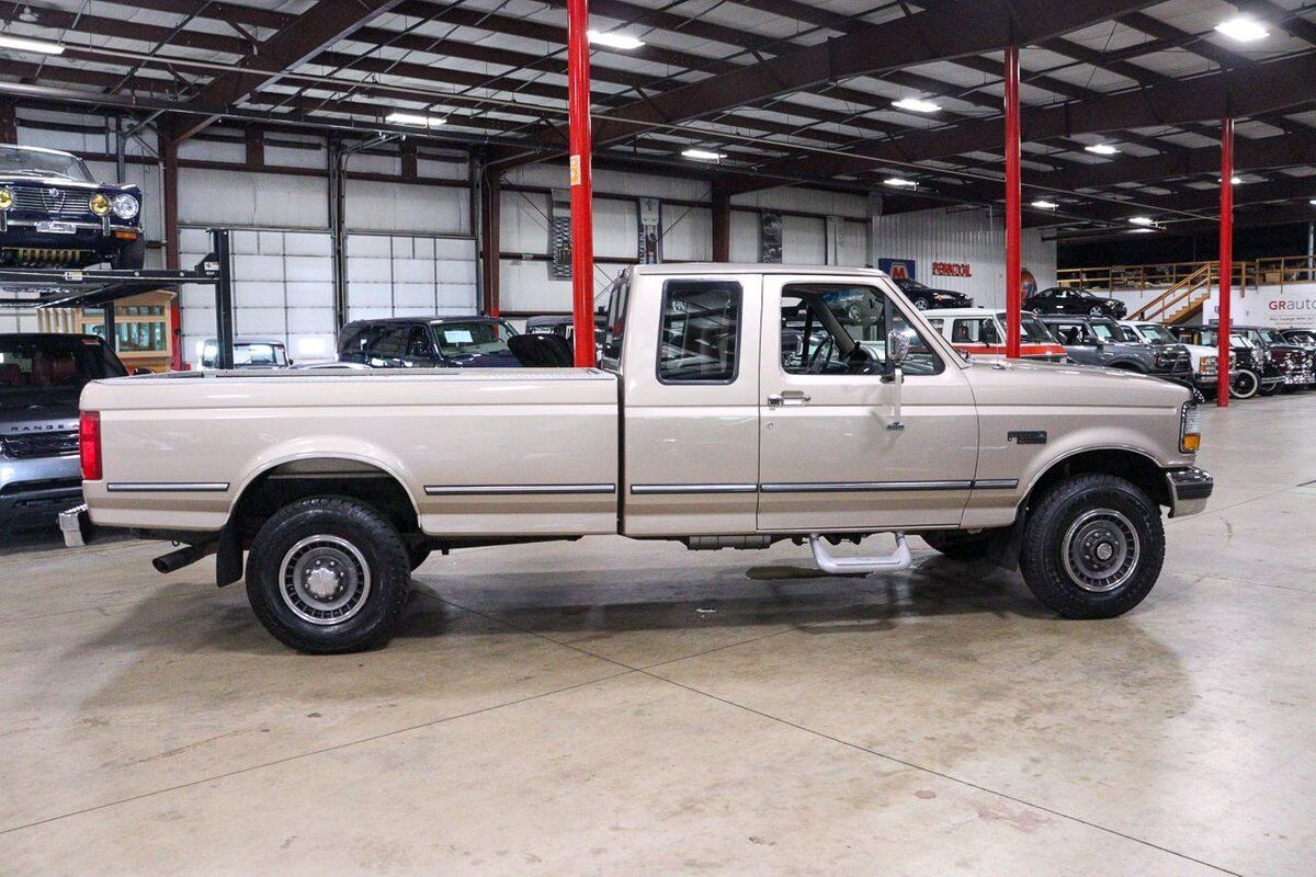 Ford-F-250-Pickup-1992-8