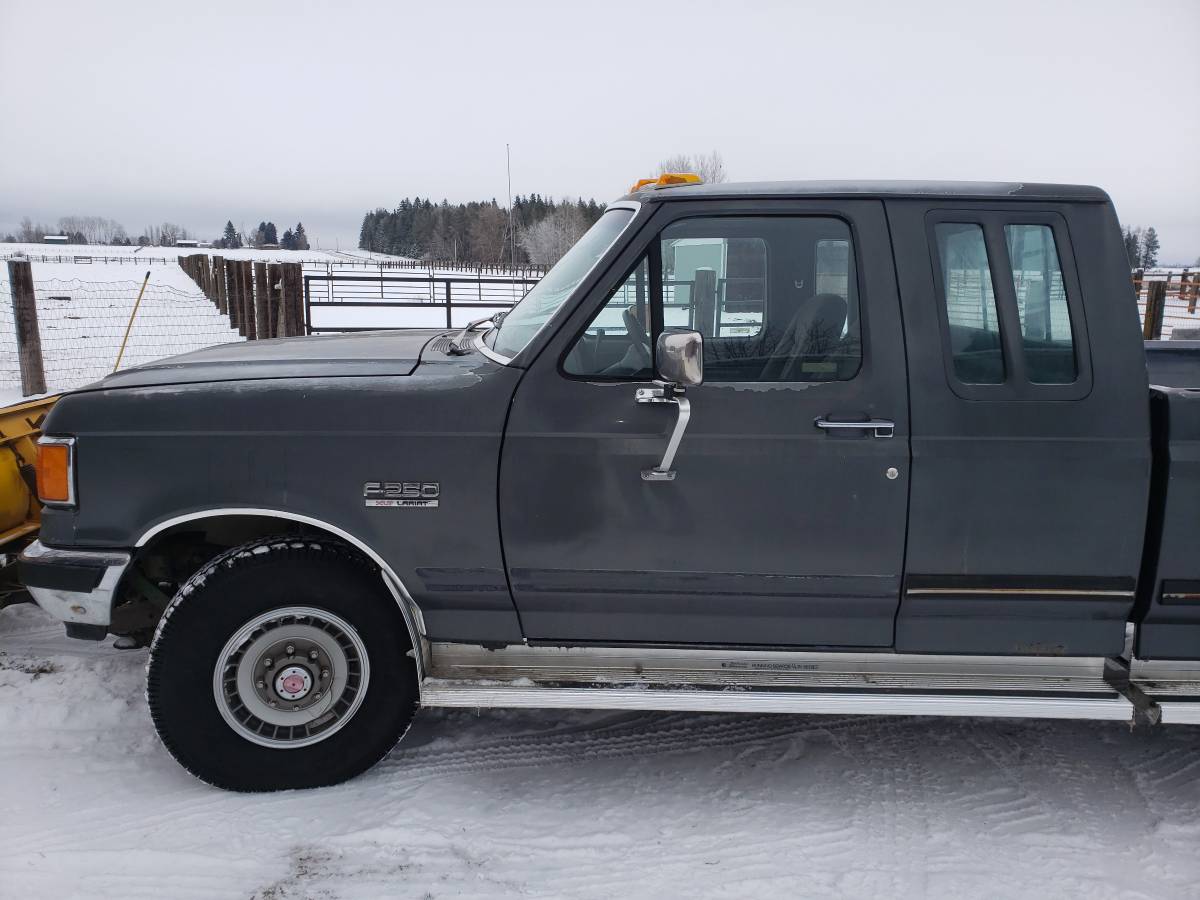 Ford-F-250-xlt-lariat-diesel-1989-3