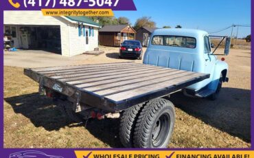 Ford-F-600-flatbed-1954-3