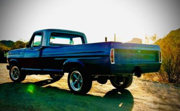 Ford-F100-1967-1