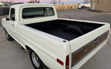 Ford-F100-1968-9