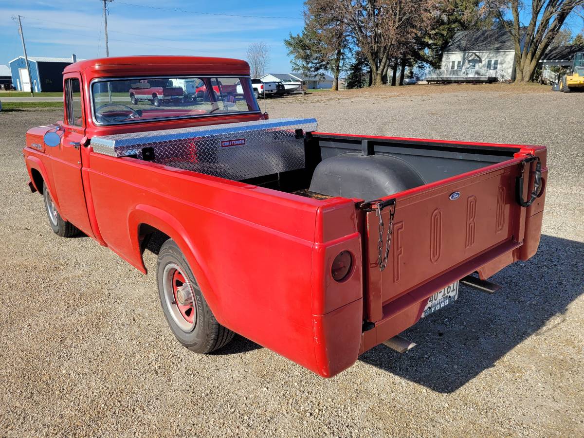 Ford-F100-custom-1960-2