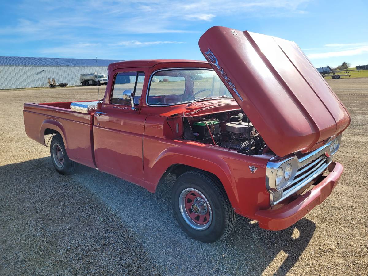 Ford-F100-custom-1960-8