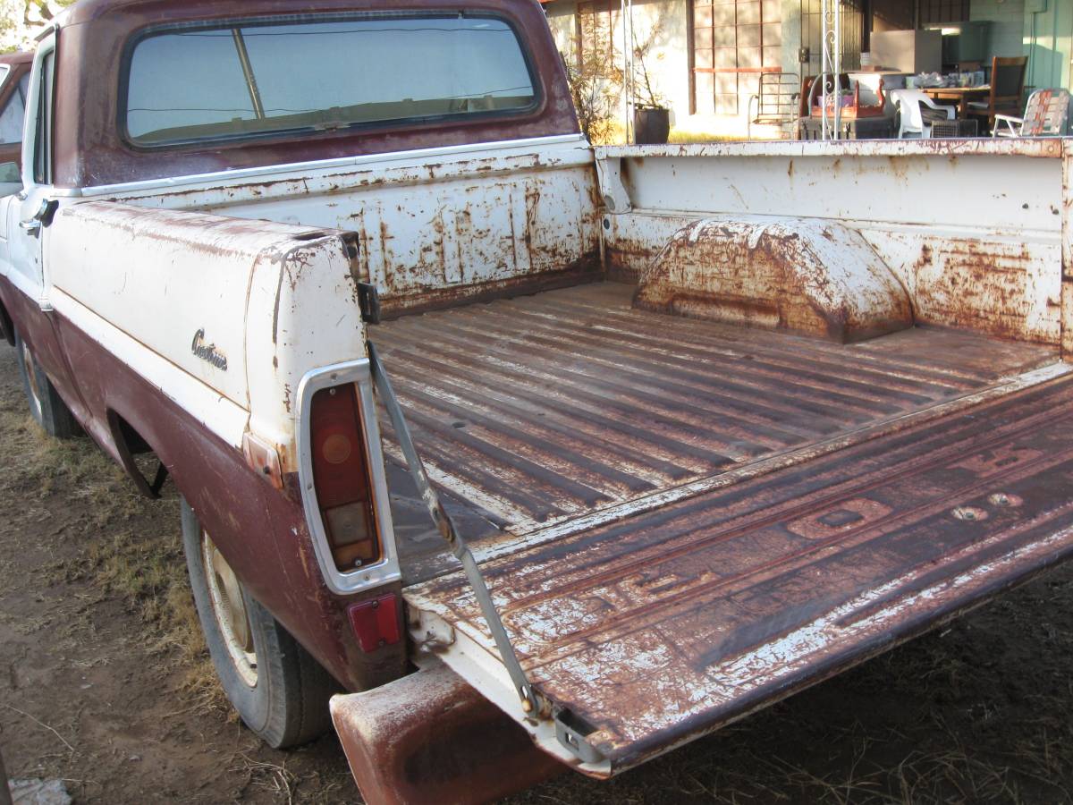 Ford-F100-custom-1972-10