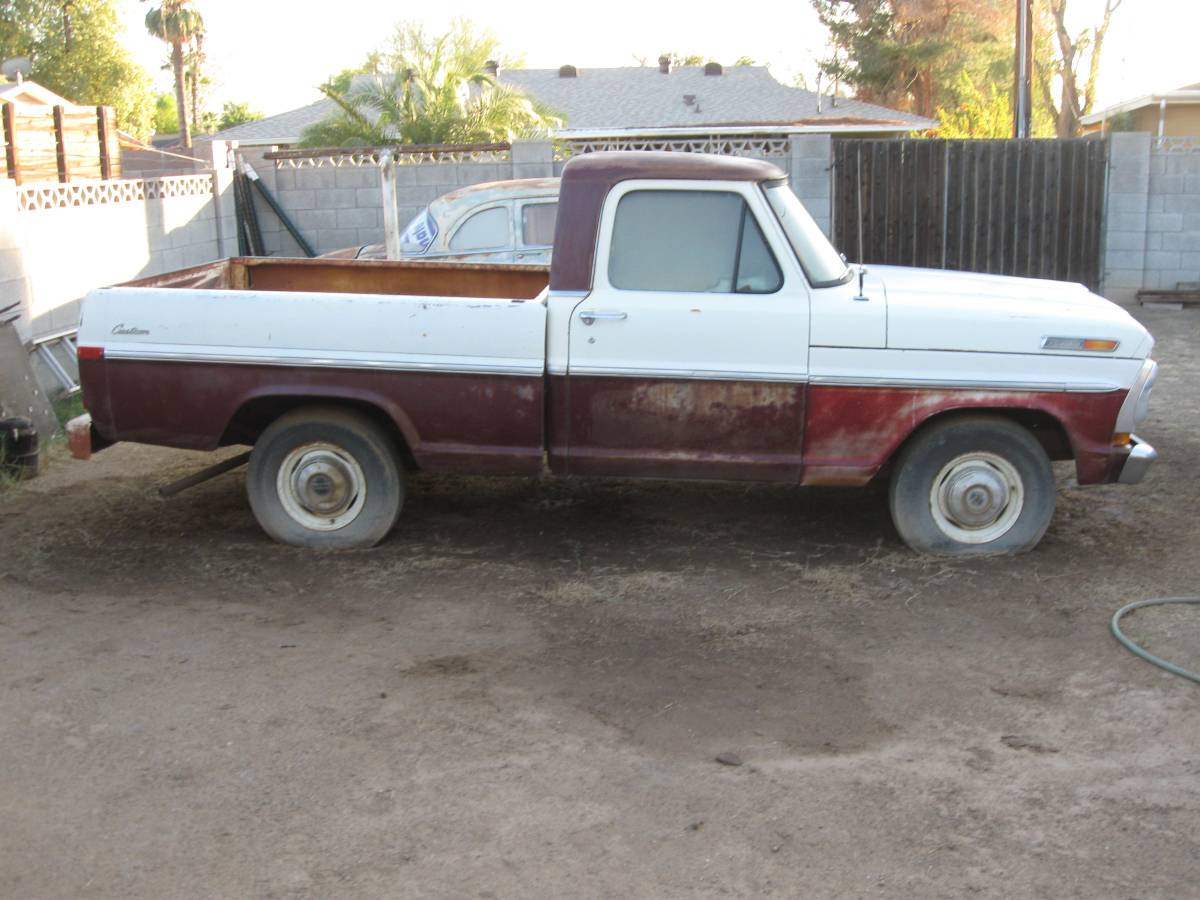 Ford-F100-custom-1972-4