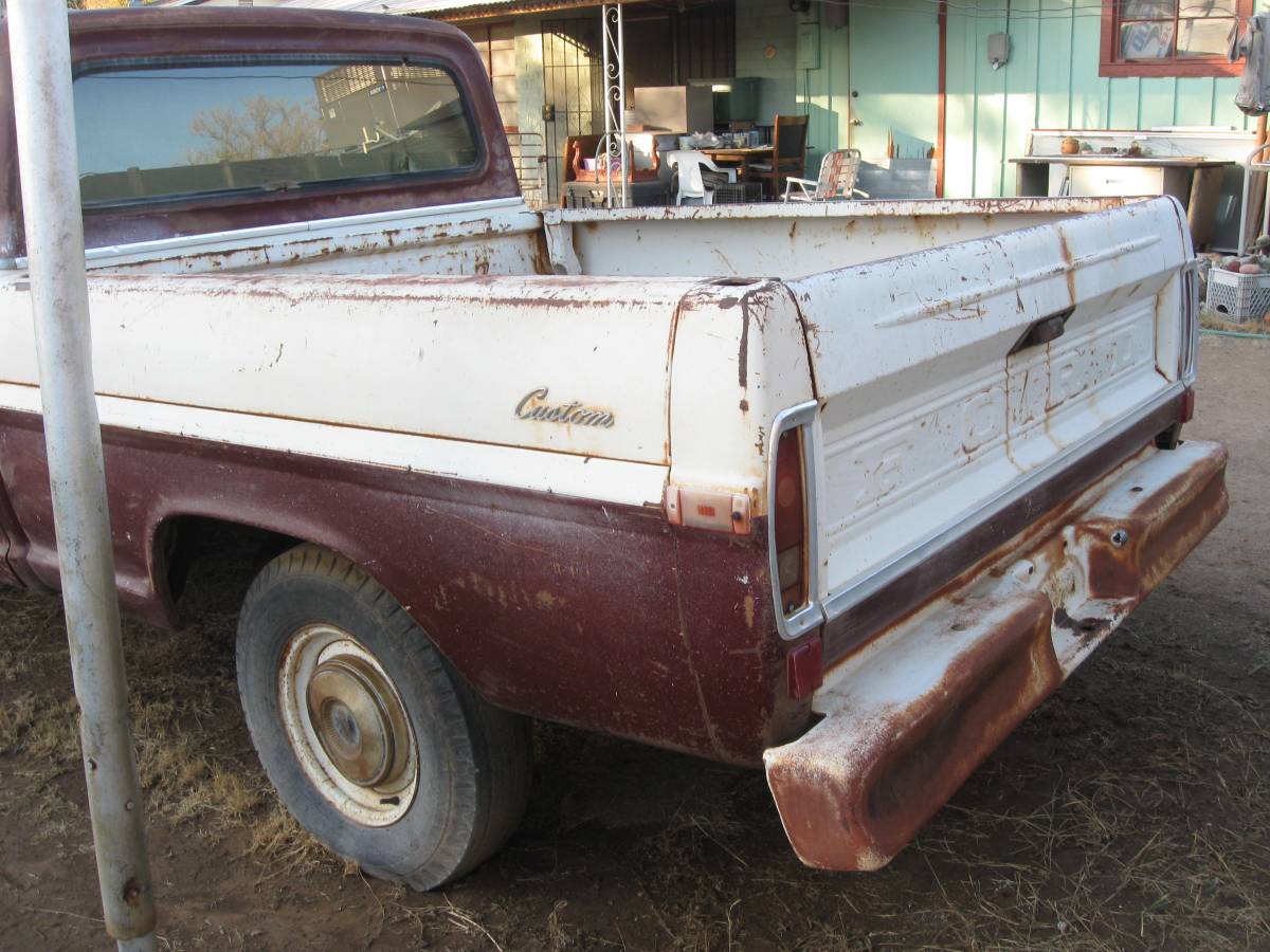 Ford-F100-custom-1972-7