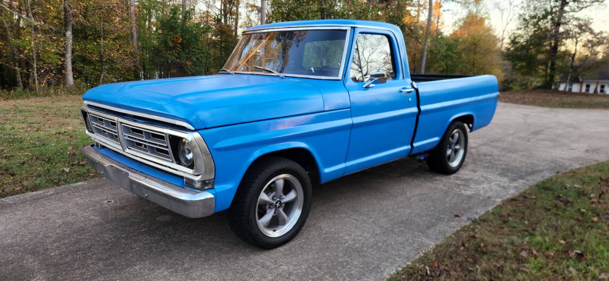 Ford-F100-ranger-xlt-1972-1