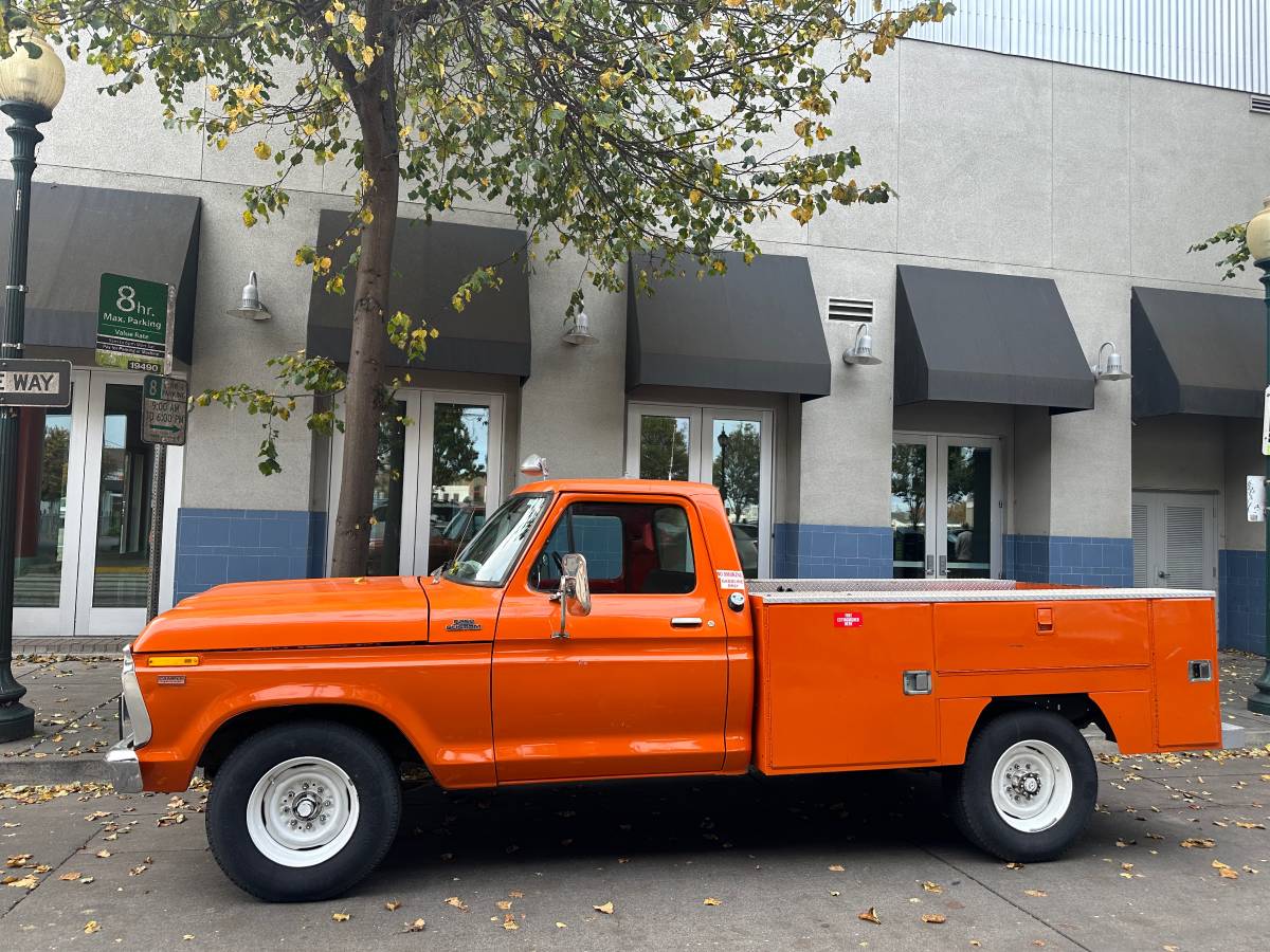 Ford-F250-1977-1