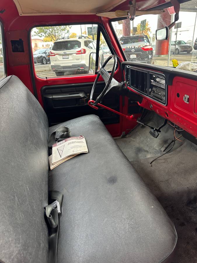 Ford-F250-1977-10