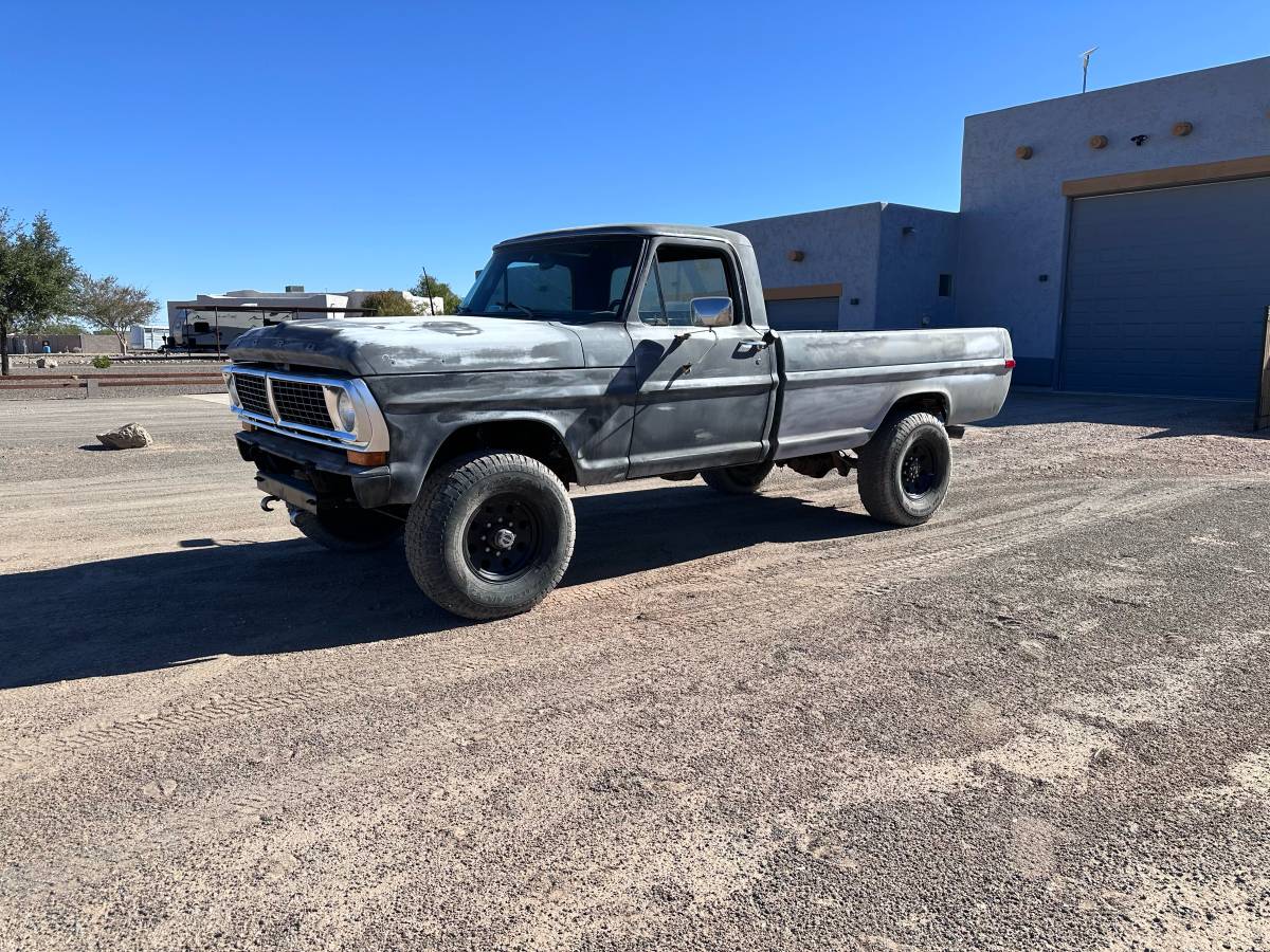 Ford-F250-4x4-1970-4