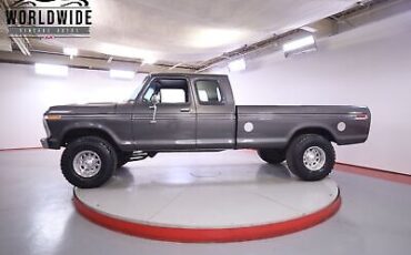 Ford-F250-XLT-1975-2