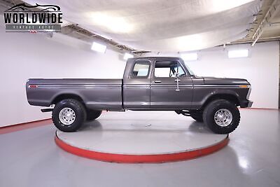 Ford-F250-XLT-1975-3