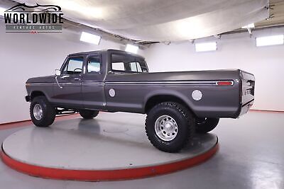 Ford-F250-XLT-1975-4