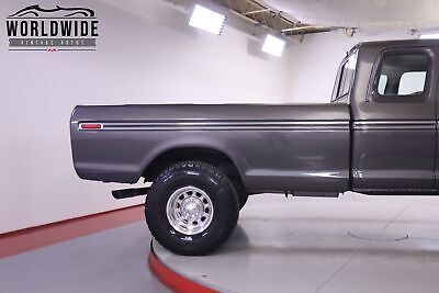 Ford-F250-XLT-1975-8