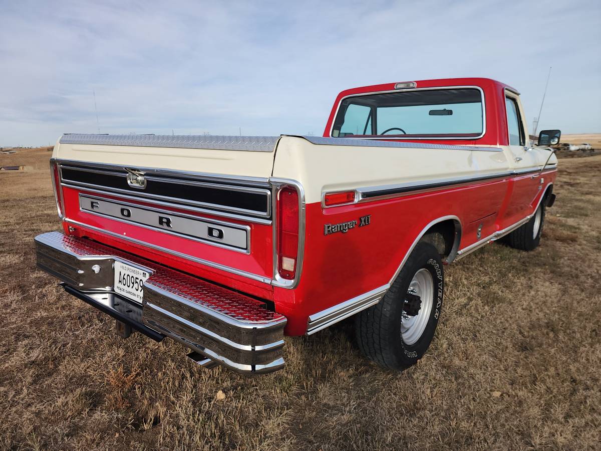 Ford-F250-camper-special-1976-2