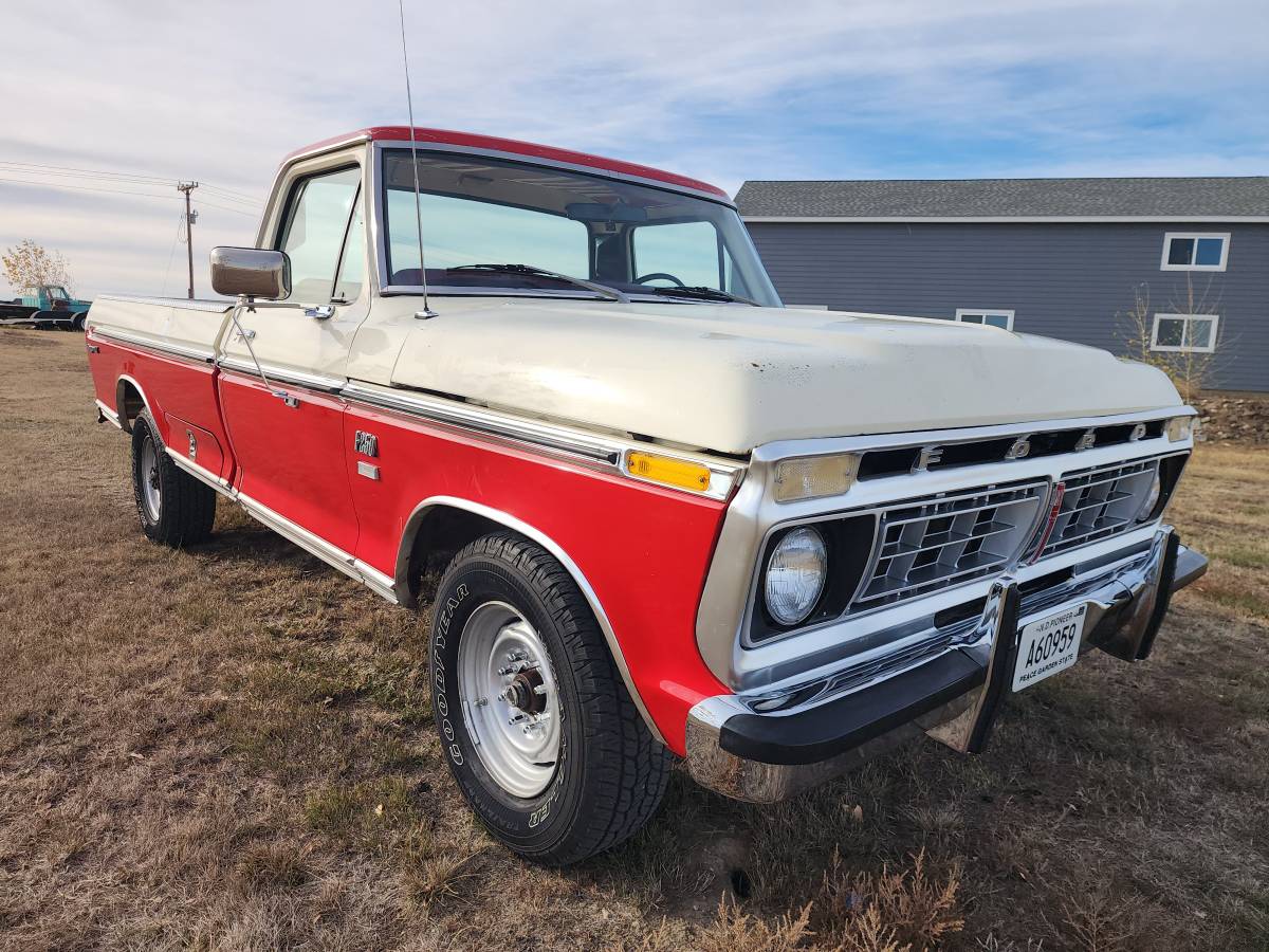 Ford-F250-camper-special-1976-5