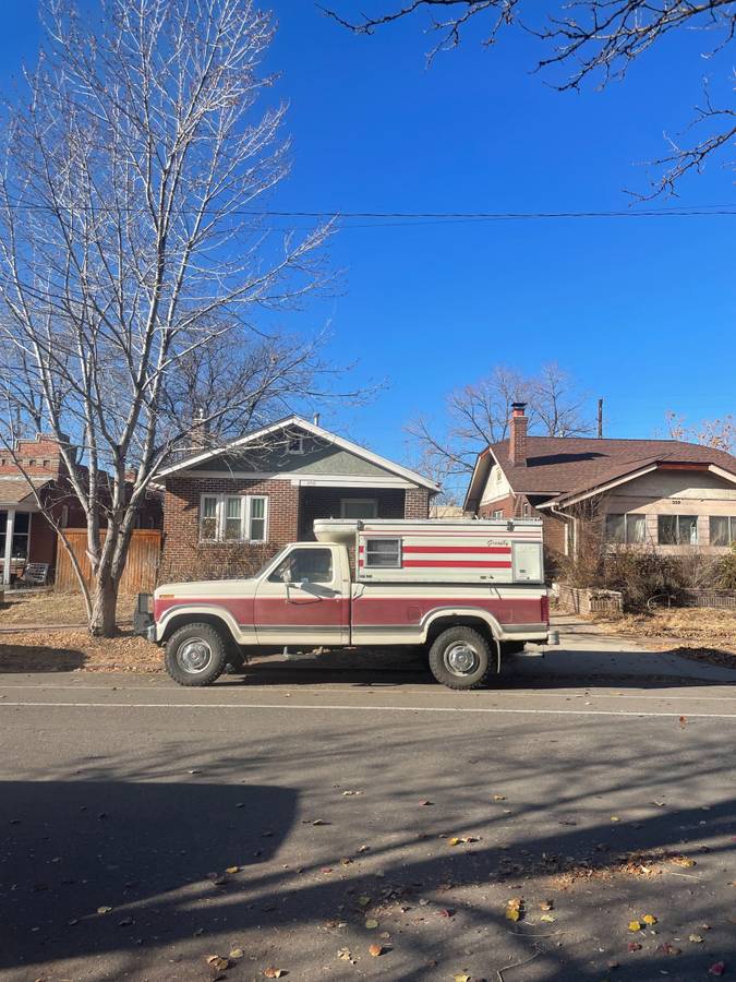 Ford-F250-lariat-1985-3