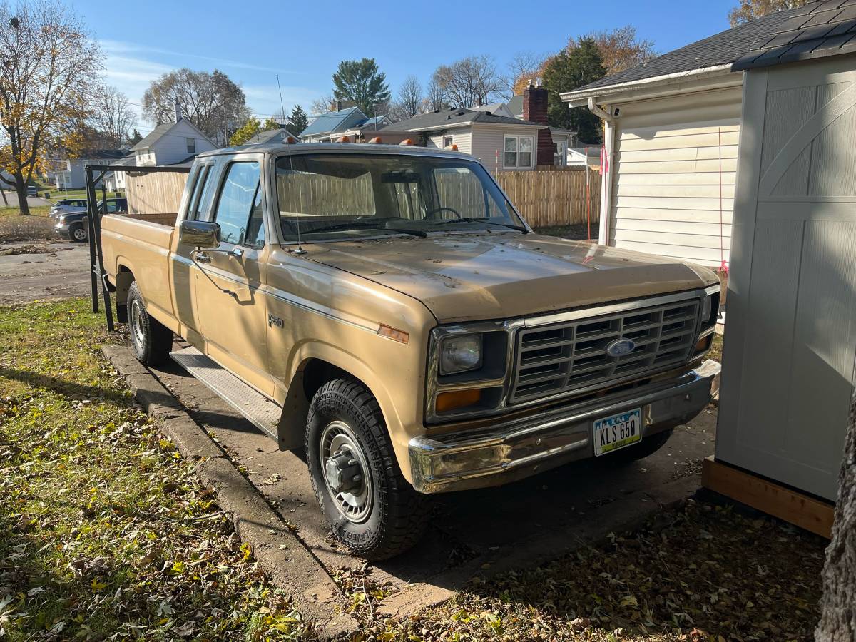 Ford-F250-style-pk-1983-3