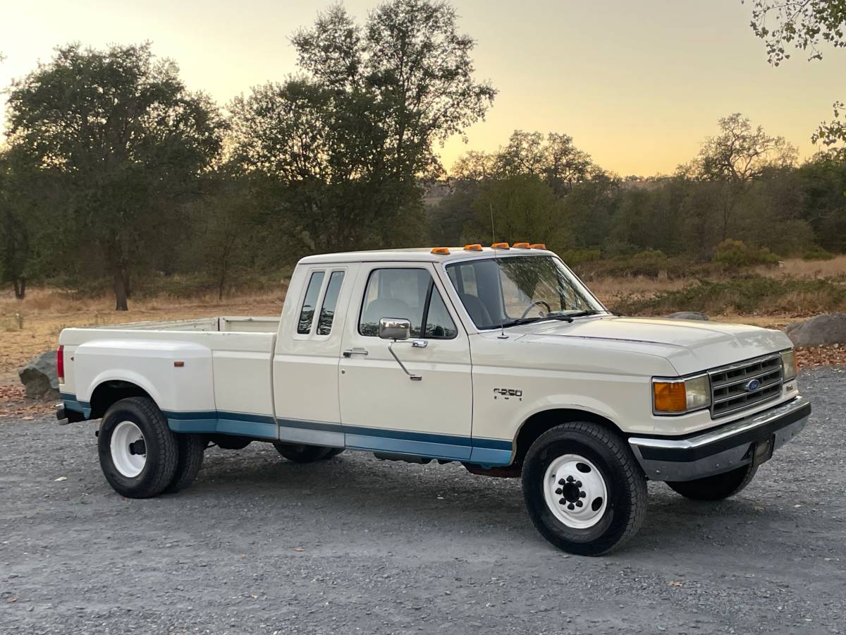 Ford-F350-1989-3