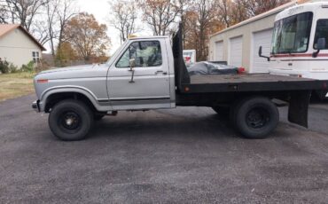 Ford-F350-4x4-1984-7