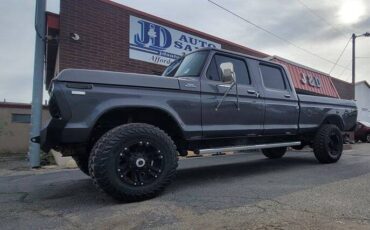 Ford-F350-crewcab-diesel-1977-3