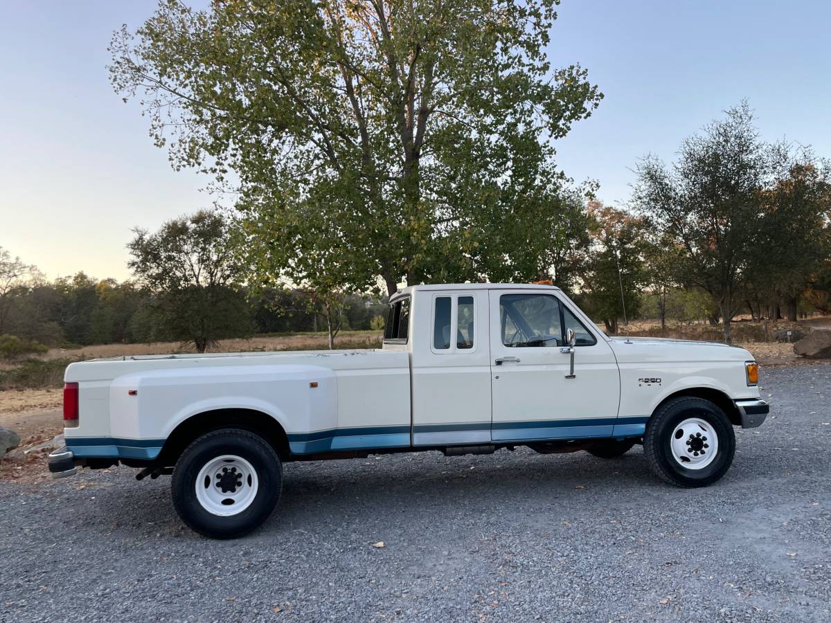 Ford-F350-super-duty-1989-15