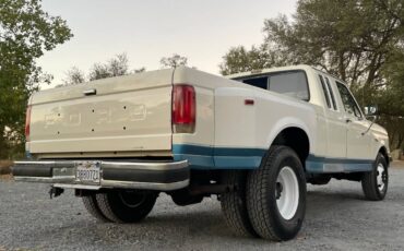 Ford-F350-super-duty-1989-4