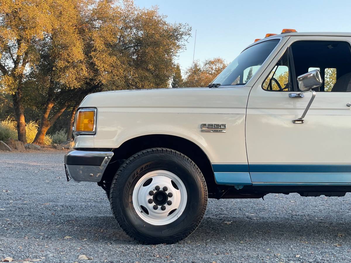 Ford-F350-super-duty-1989-9