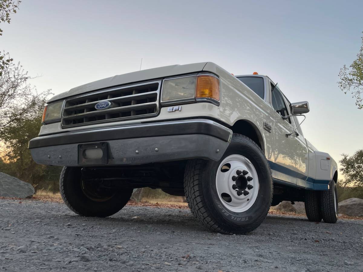 Ford-F350-super-duty-1989