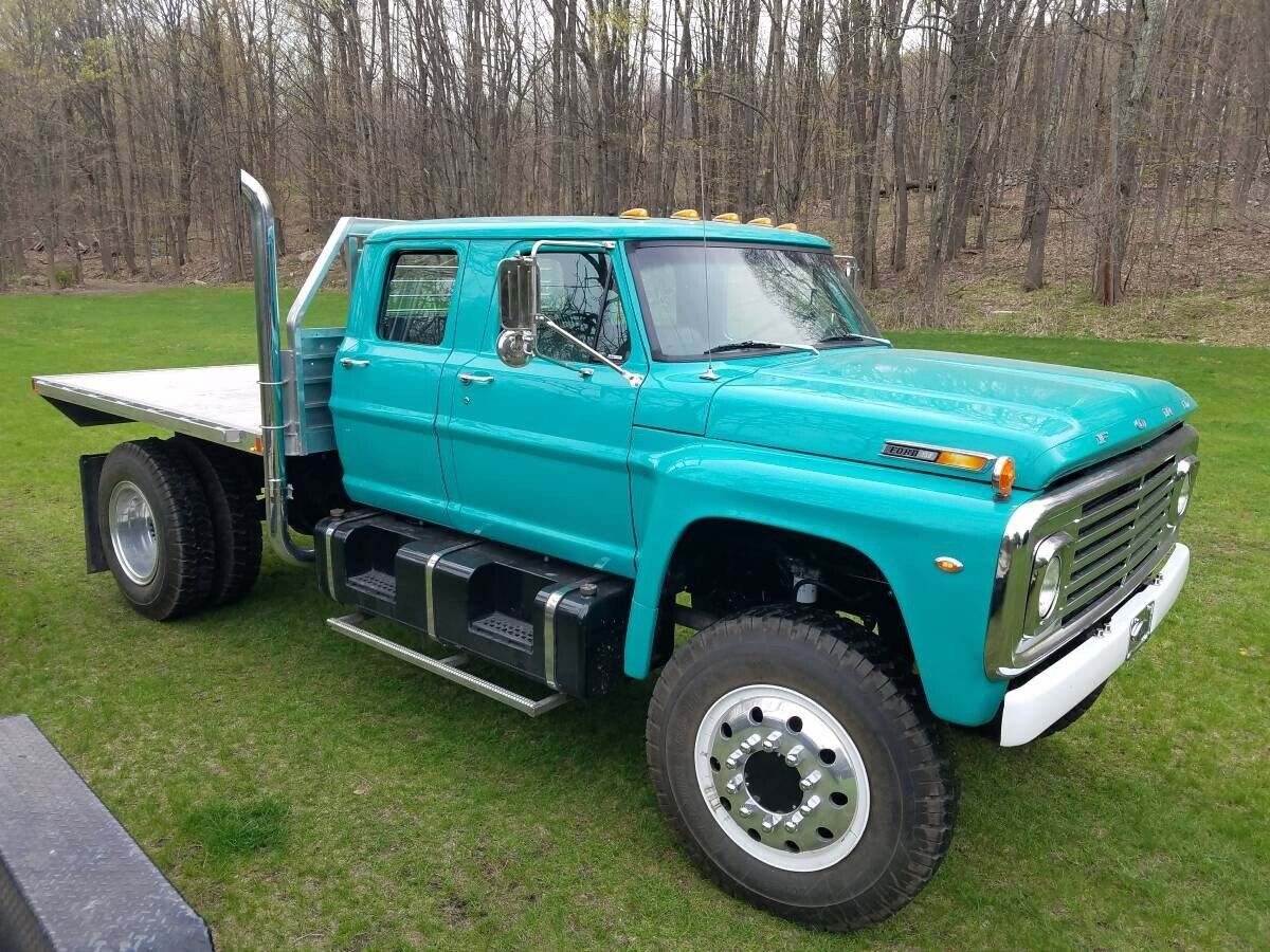 Ford-F750-1971-2