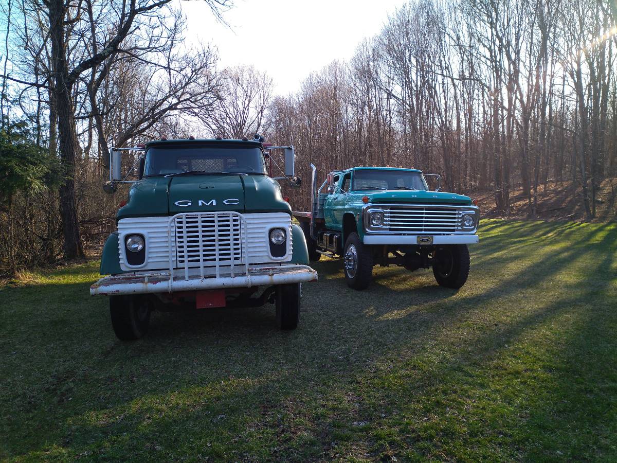 Ford-F750-diesel-1971-1