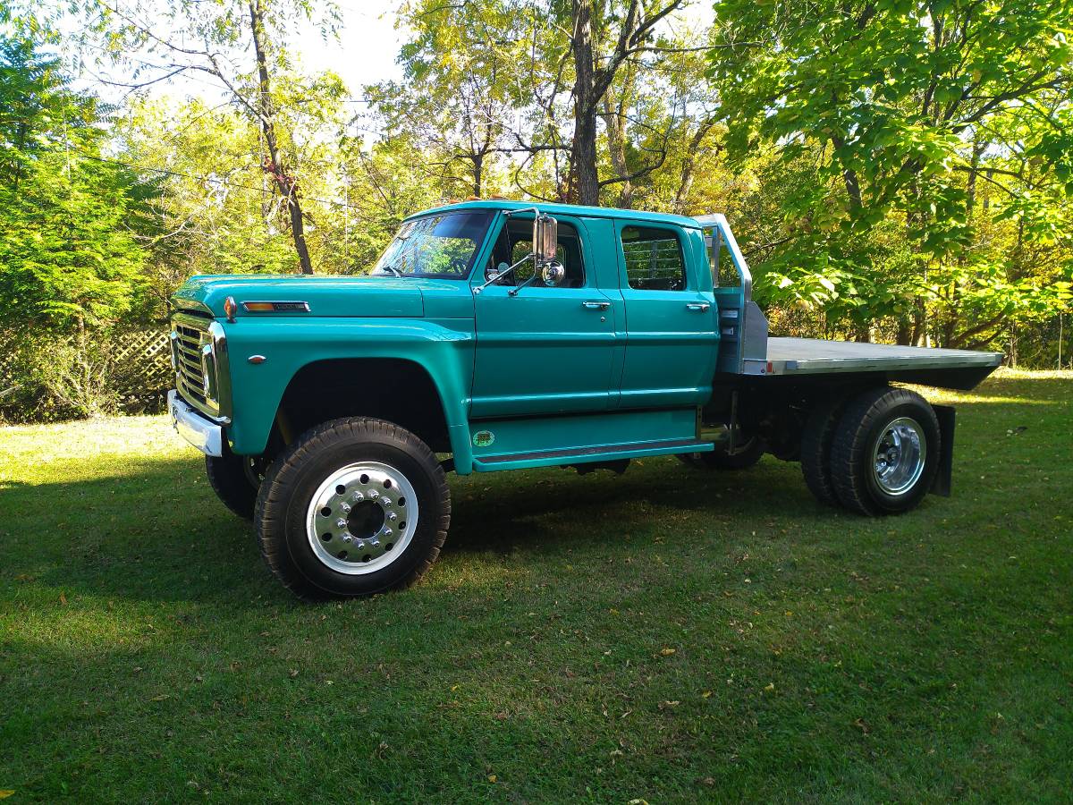 Ford-F750-diesel-1971-15