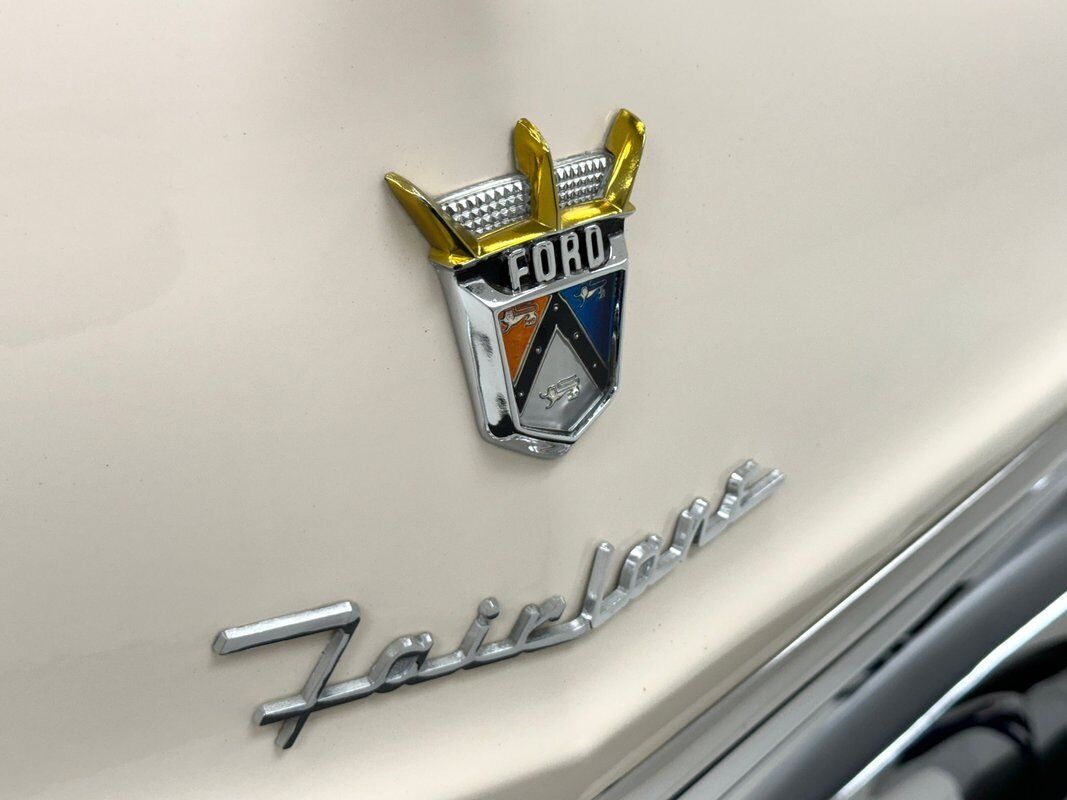 Ford-Fairlane-1955-9