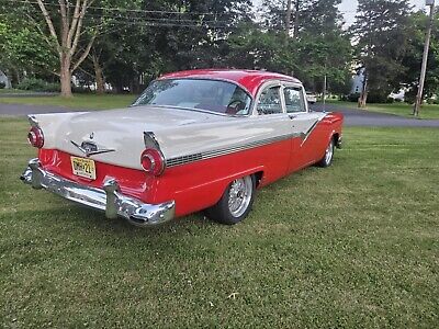 Ford-Fairlane-1956-5