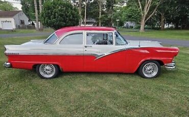 Ford-Fairlane-1956-7