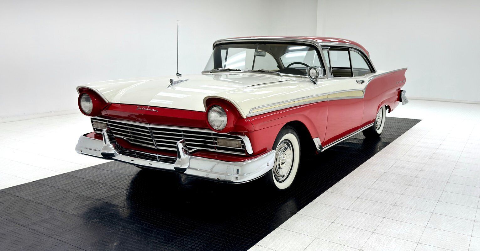 Ford Fairlane  1957 à vendre