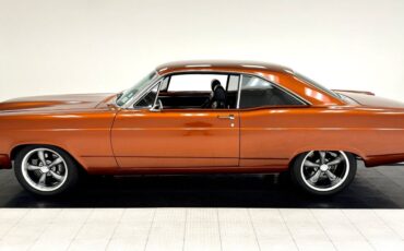 Ford-Fairlane-1966-1