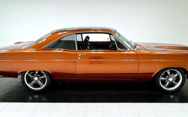 Ford-Fairlane-1966-5