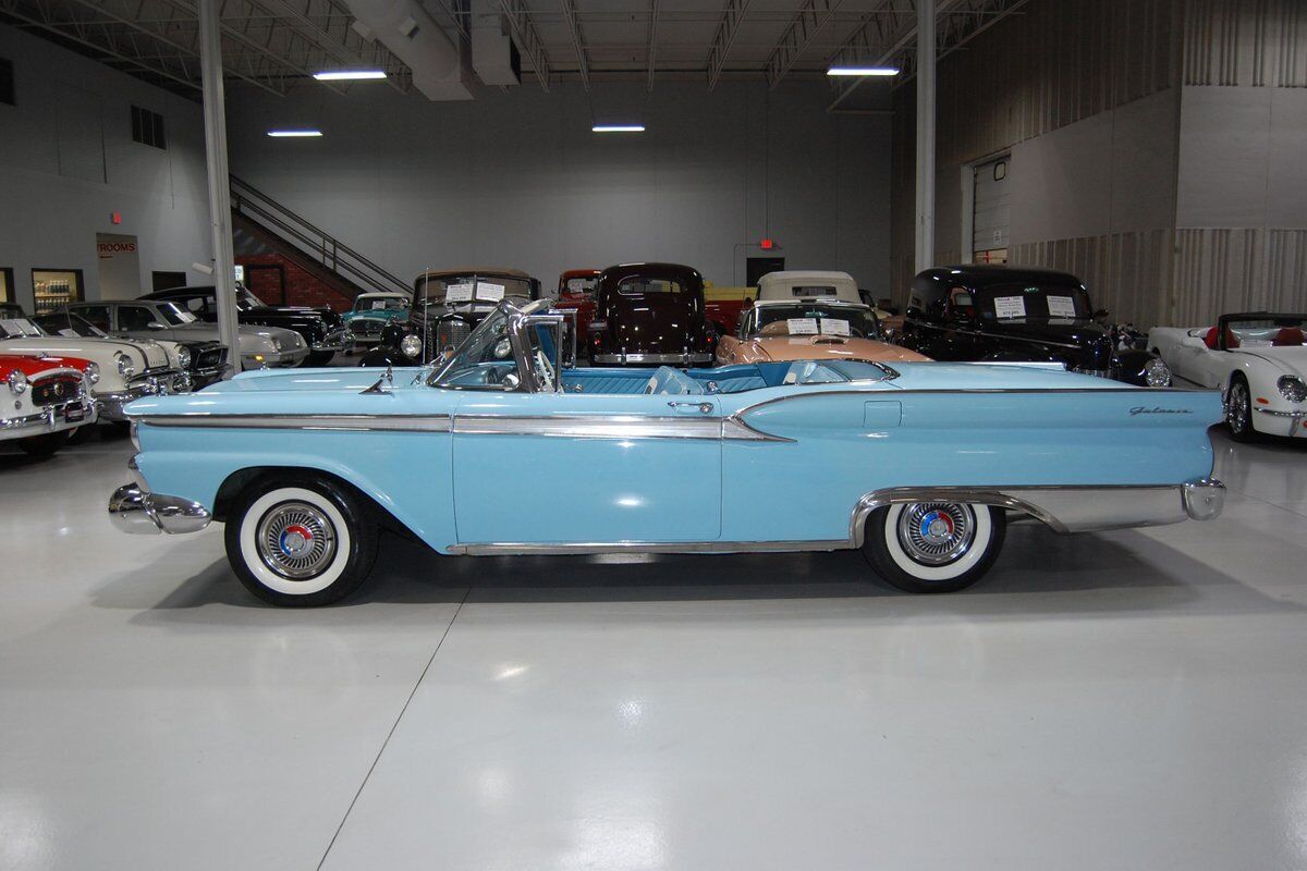 Ford-Fairlane-500-Galaxie-Skyliner-Cabriolet-1959-27