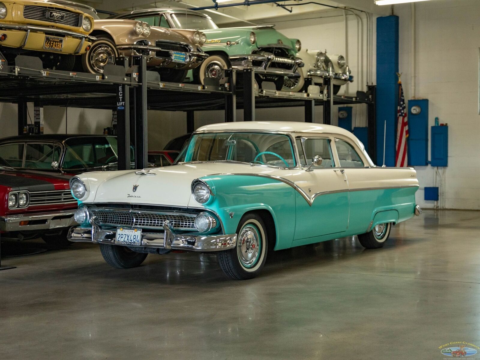 Ford Fairlane Berline 1955 à vendre